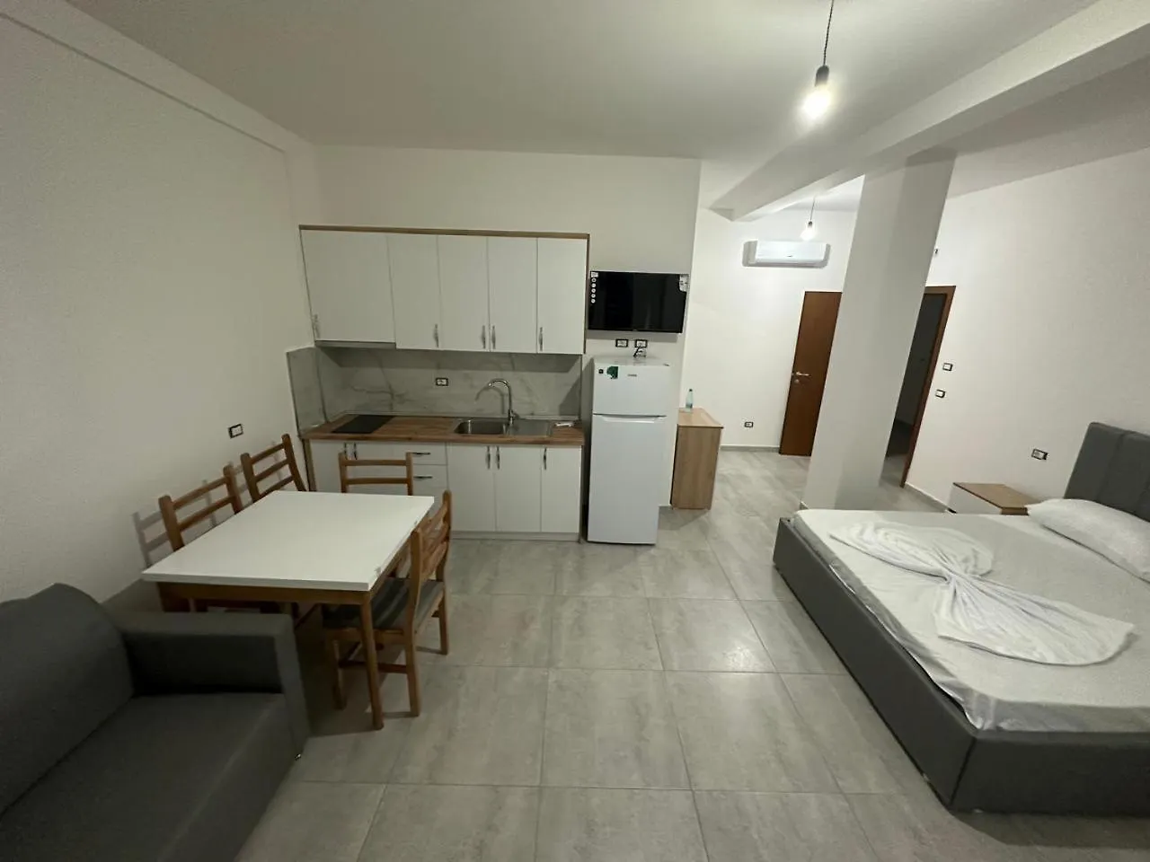 Stone Villa Shengjin 0*,  Albania